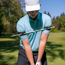 See your shoulder turn